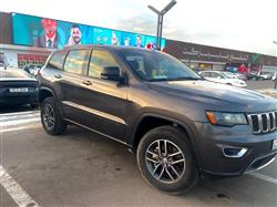 جیپ گراند شیرۆکی